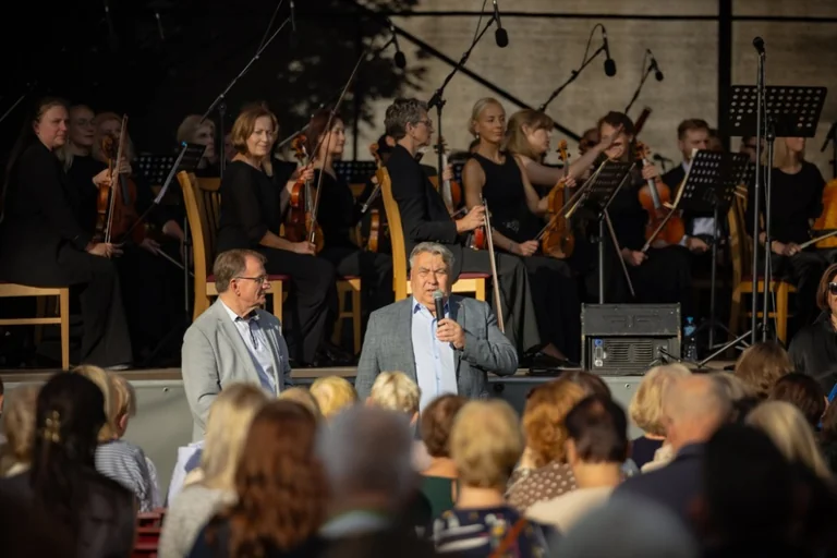 Šiauliuose festivalio finalą kūrė tenoras ir orkestras