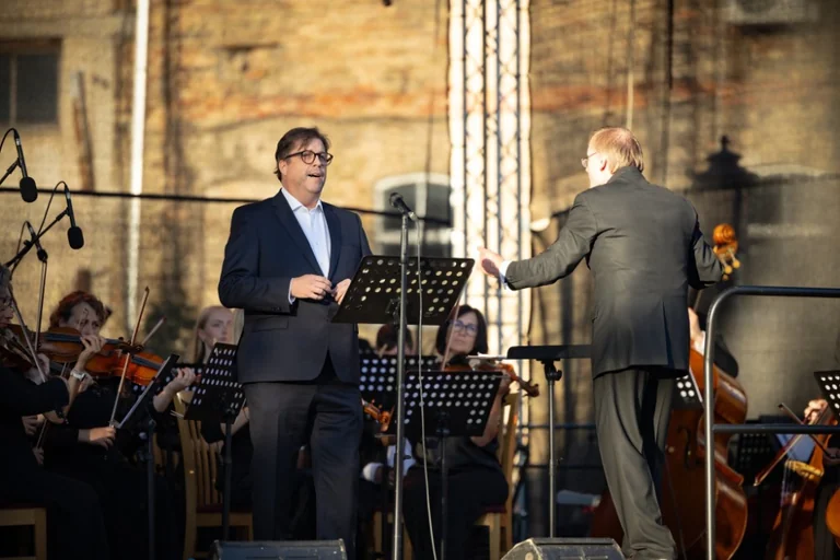 Šiauliuose festivalio finalą kūrė tenoras ir orkestras
