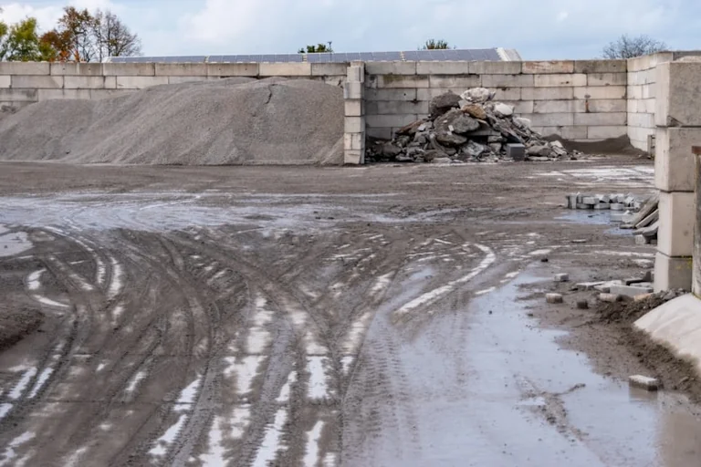 Varėnos gyventojams: kaip išvengti eilių atliekų rūšiavimo centruose