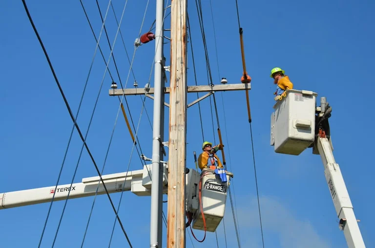 Zarasuose tūkstančiai be elektros: darbai gali užsitęsti