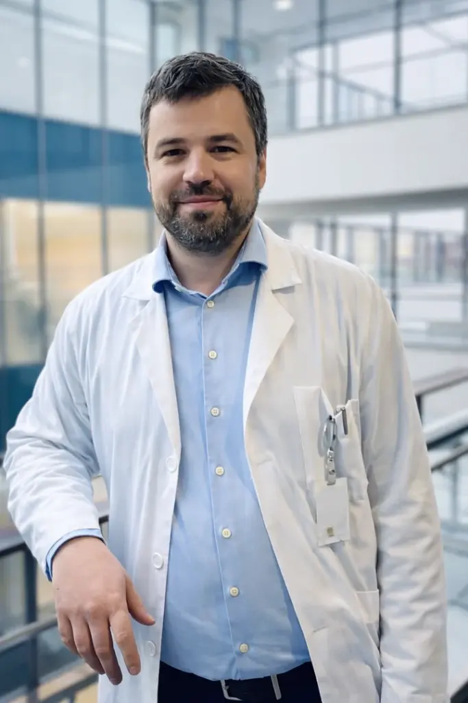 Dominyką po kritimo gelbėjo Vilniaus neurochirurgai