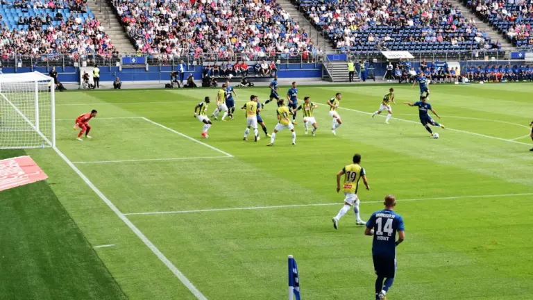 Studentų futbolo sezonas startuos šešių universitetų dvikovomis